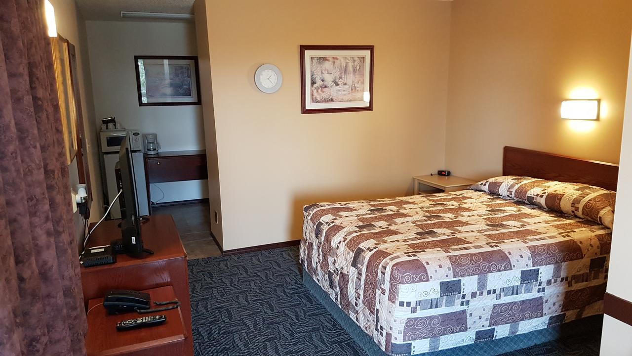 Golden West Motor Inn Carstairs 외부 사진