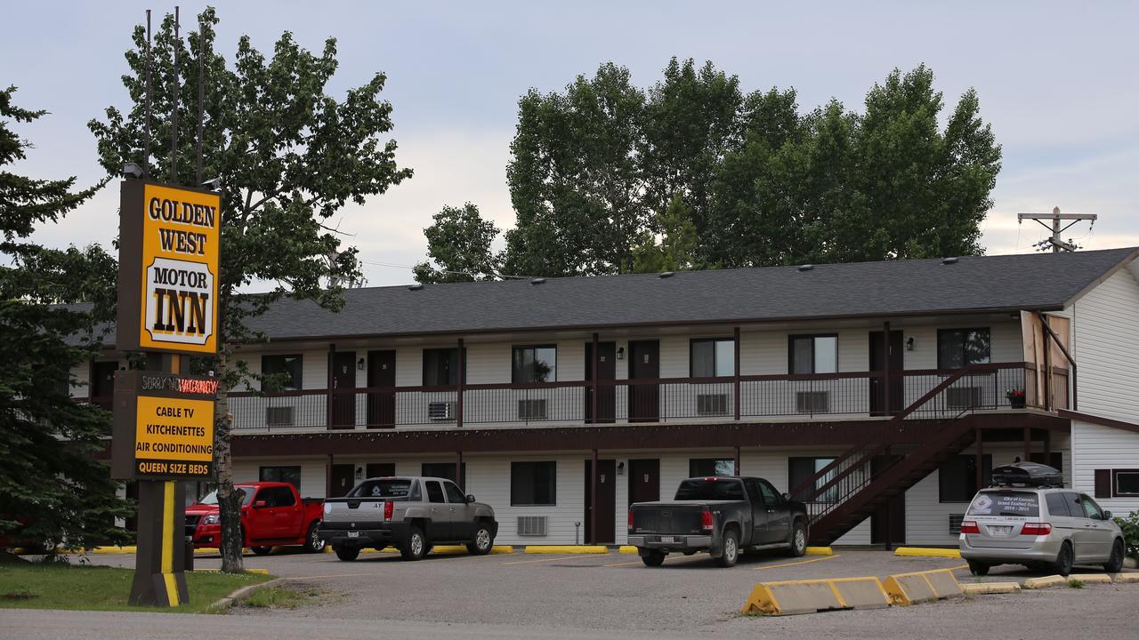Golden West Motor Inn Carstairs 외부 사진